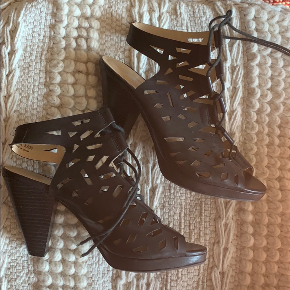Lace up booties (8.5)